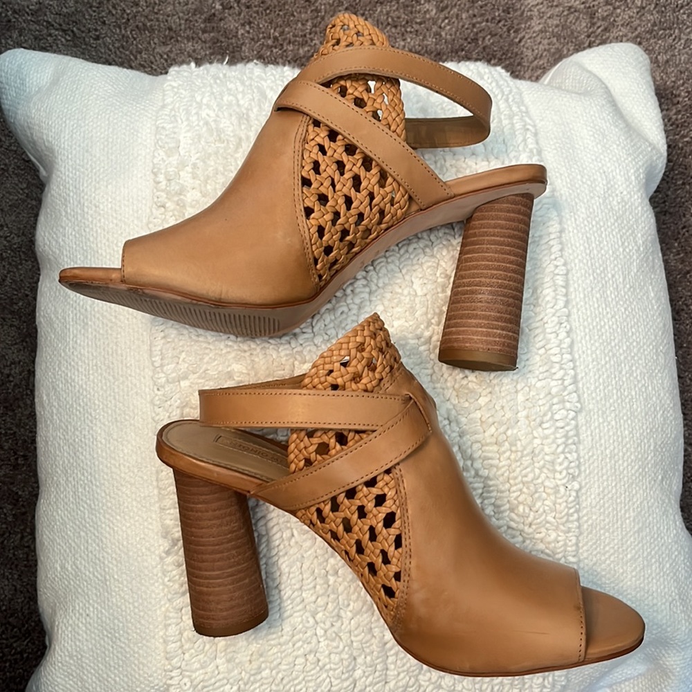 ANTONIO MELANI LENNA LEATHER SANDALS 8.5M